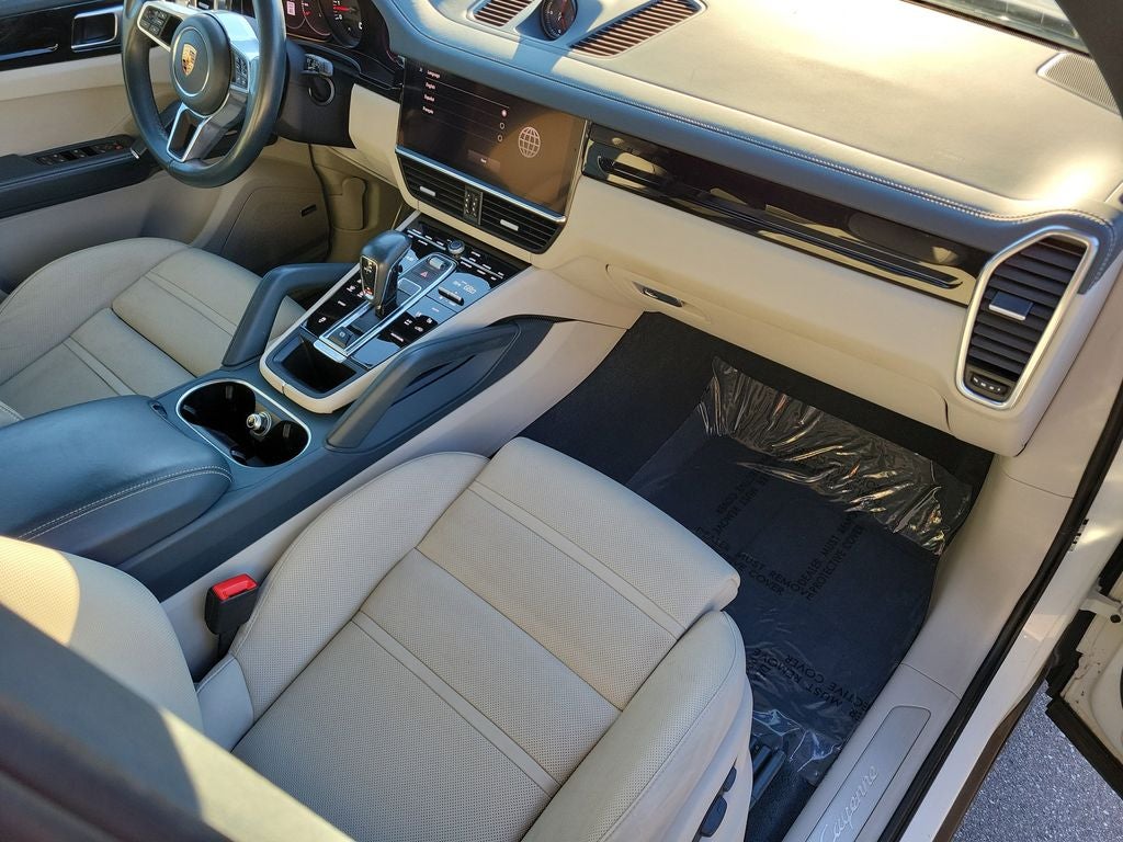 2022 Porsche Cayenne Base