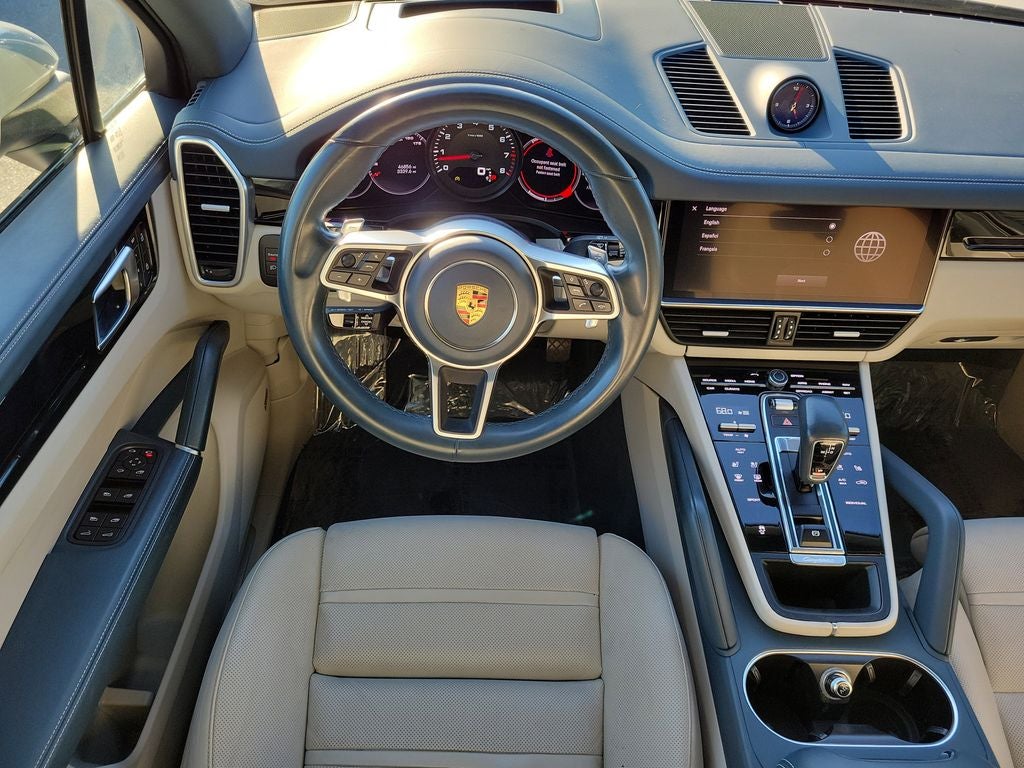 2022 Porsche Cayenne Base