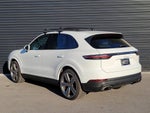 2022 Porsche Cayenne Base