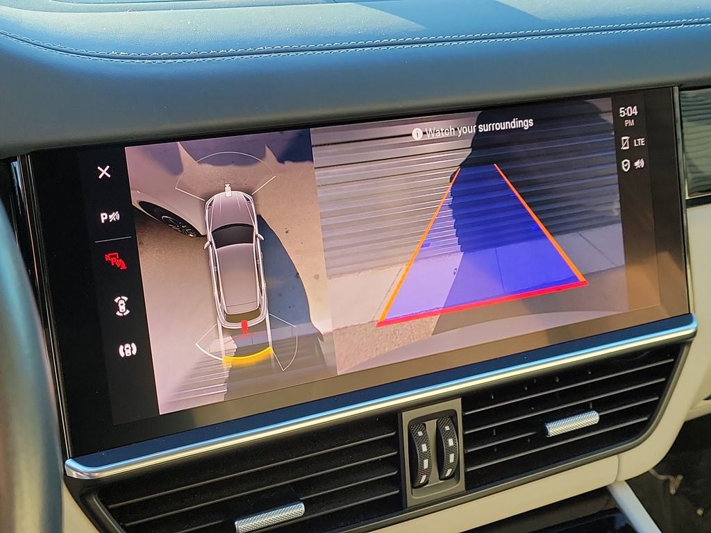 2022 Porsche Cayenne Base