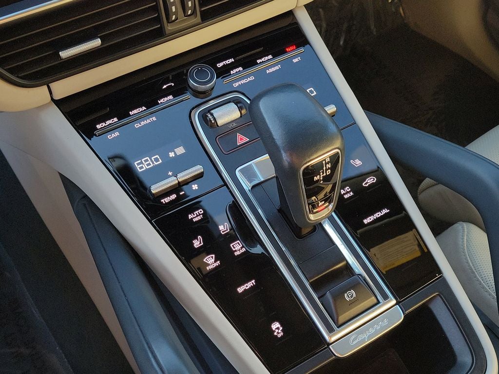 2022 Porsche Cayenne Base