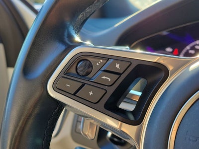 2022 Porsche Cayenne Base