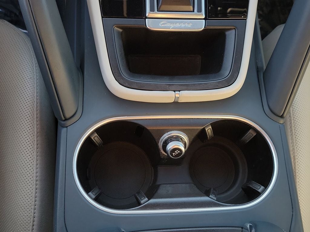2022 Porsche Cayenne Base