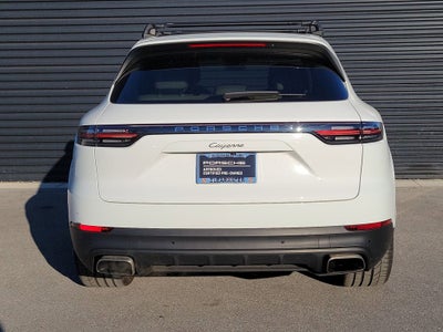 2022 Porsche Cayenne Base