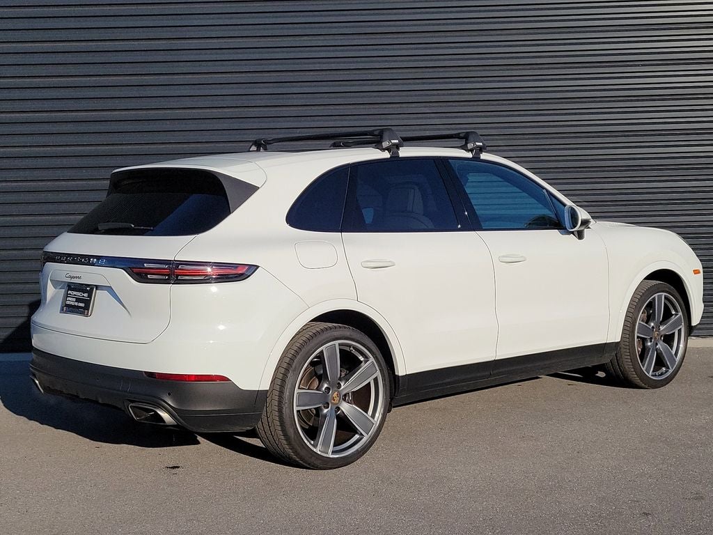 2022 Porsche Cayenne Base