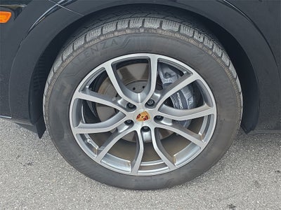2025 Porsche Cayenne Base