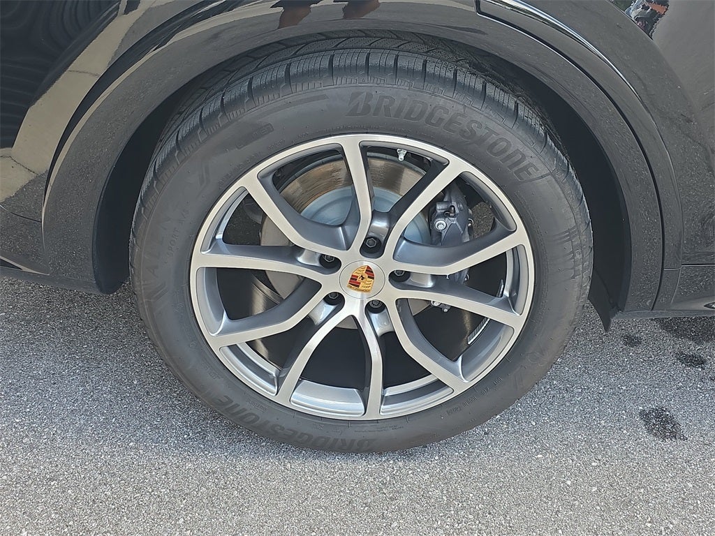 2025 Porsche Cayenne Base