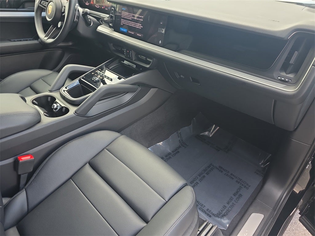 2025 Porsche Cayenne Base