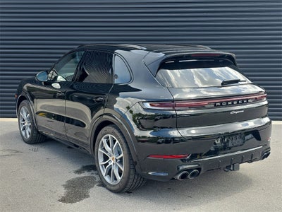 2025 Porsche Cayenne Base