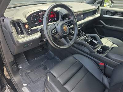 2025 Porsche Cayenne Base