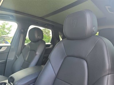 2025 Porsche Cayenne Base