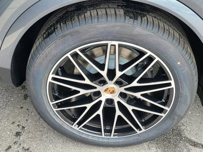 2026 Porsche Cayenne Base