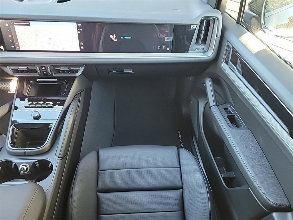 2025 Porsche Cayenne Base