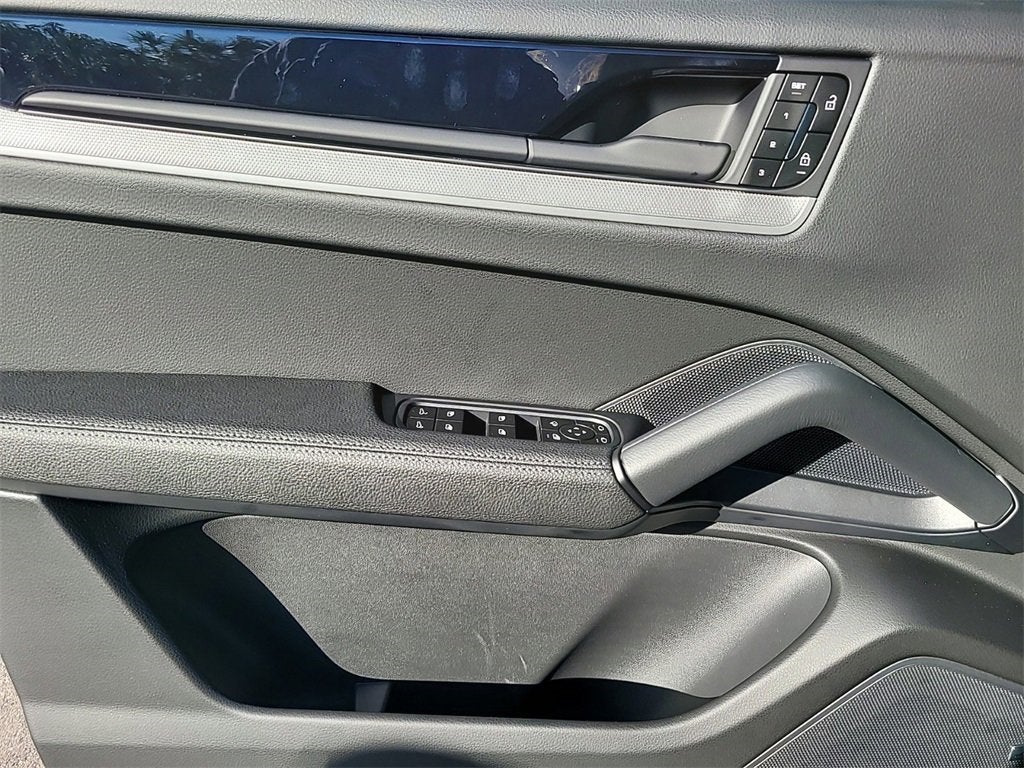 2025 Porsche Cayenne Base