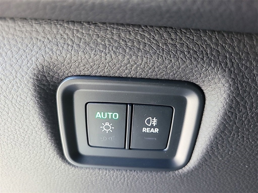 2025 Porsche Cayenne Base