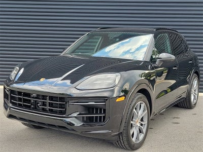 2025 Porsche Cayenne Base