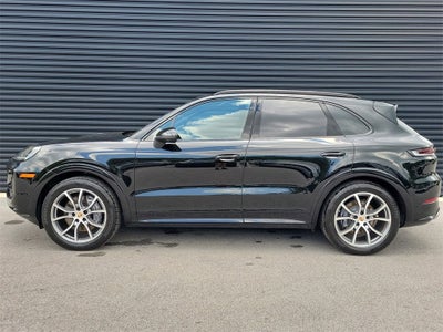 2025 Porsche Cayenne Base