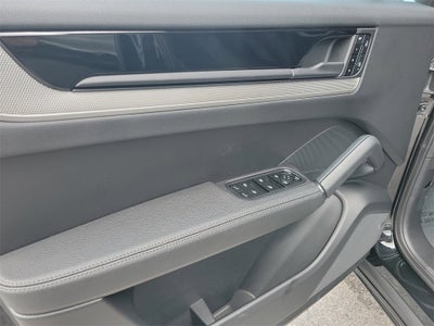 2025 Porsche Cayenne Base