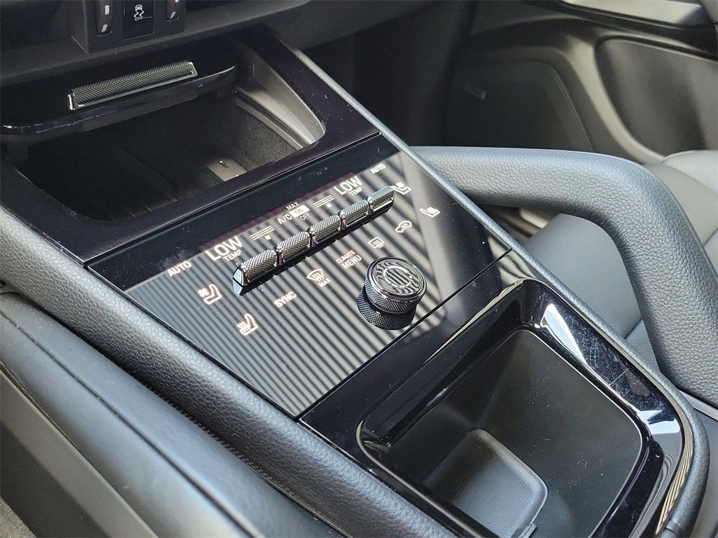 2025 Porsche Cayenne Base