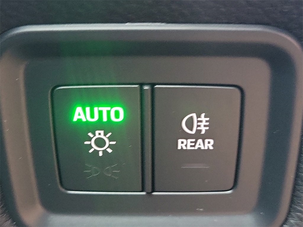 2025 Porsche Cayenne Base