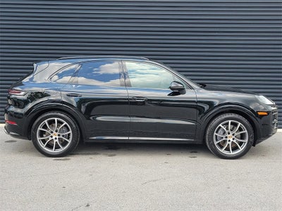 2025 Porsche Cayenne Base
