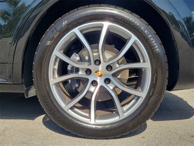 2025 Porsche Cayenne Base