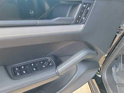 2025 Porsche Cayenne Base