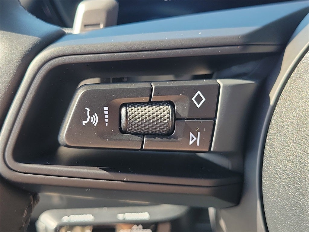 2025 Porsche Cayenne Base