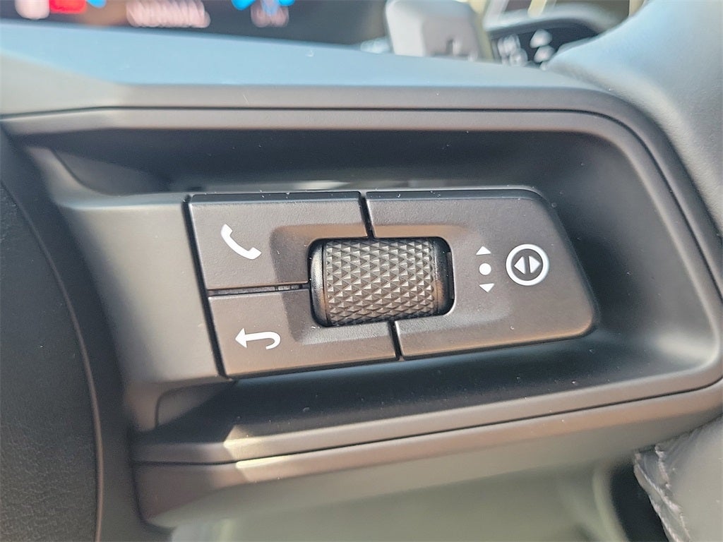 2025 Porsche Cayenne Base