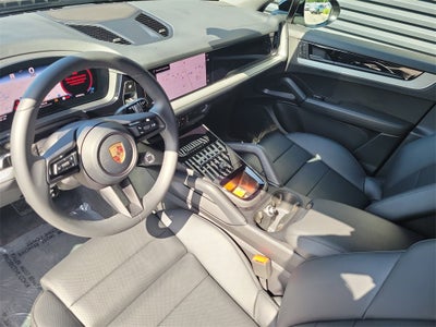 2025 Porsche Cayenne Base