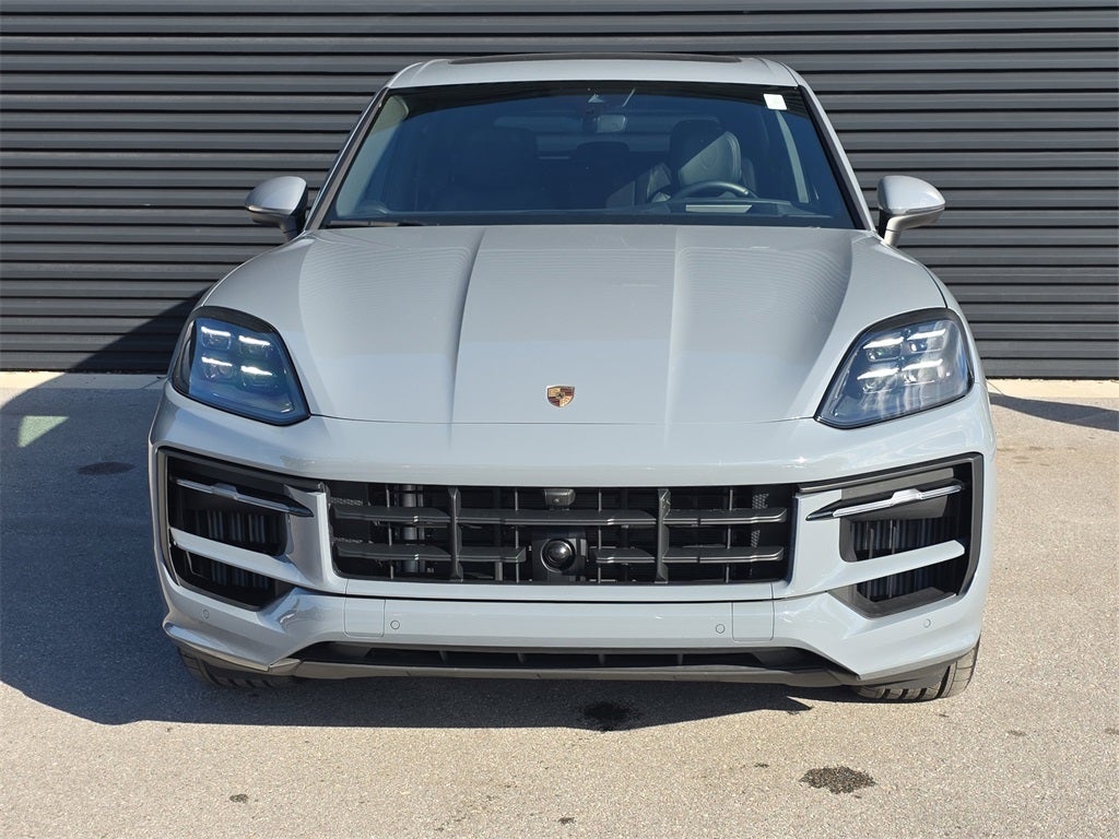 2025 Porsche Cayenne Base