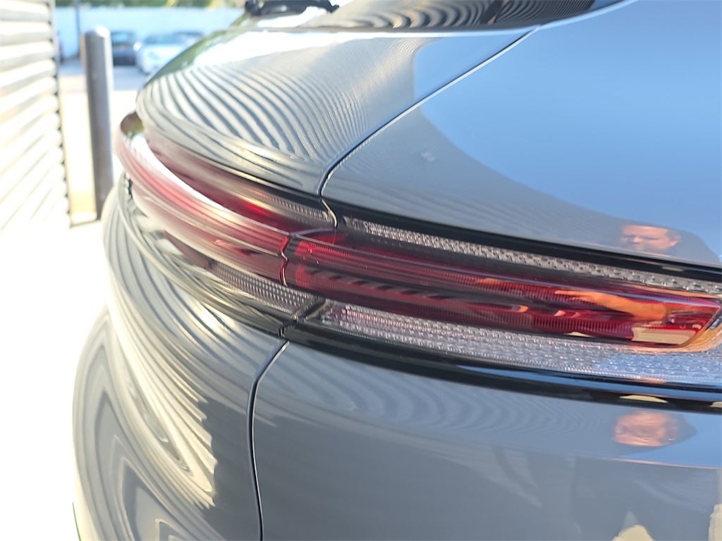 2025 Porsche Cayenne Base