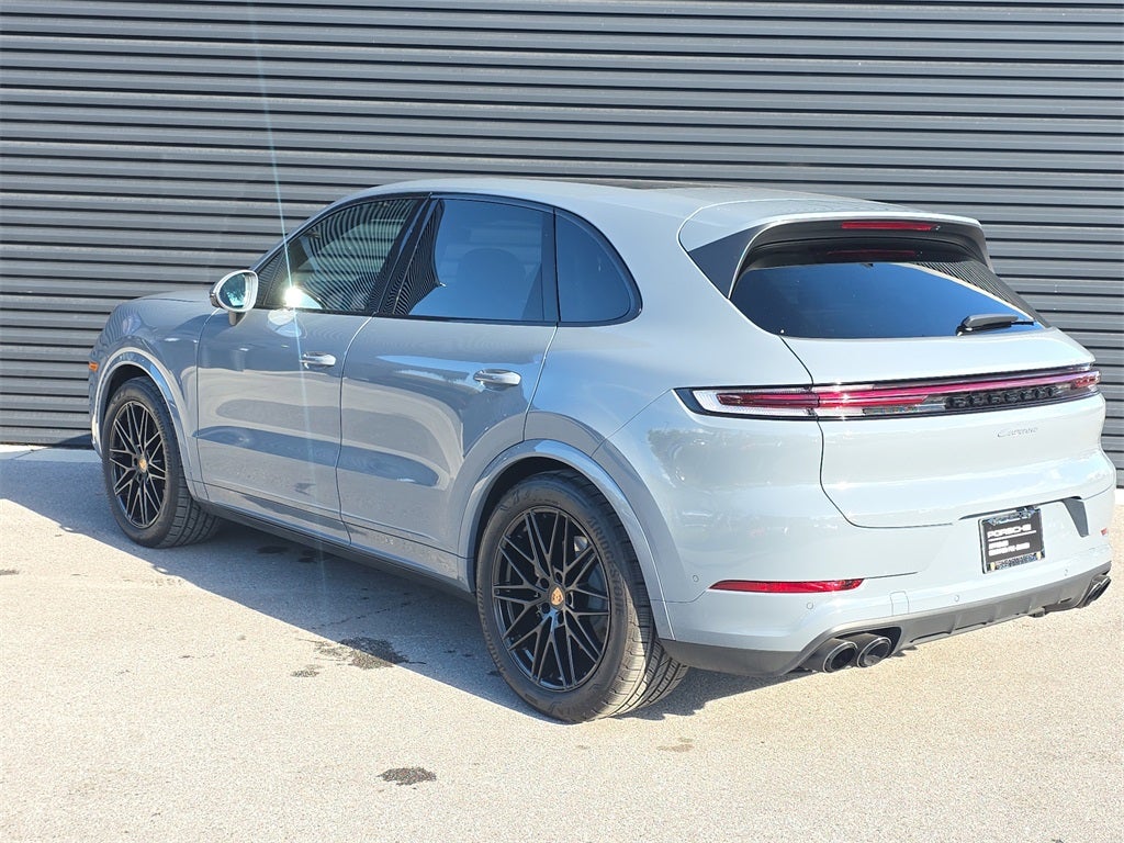 2025 Porsche Cayenne Base