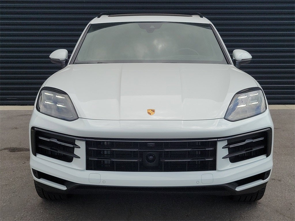 2025 Porsche Cayenne Base