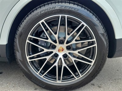 2025 Porsche Cayenne Base