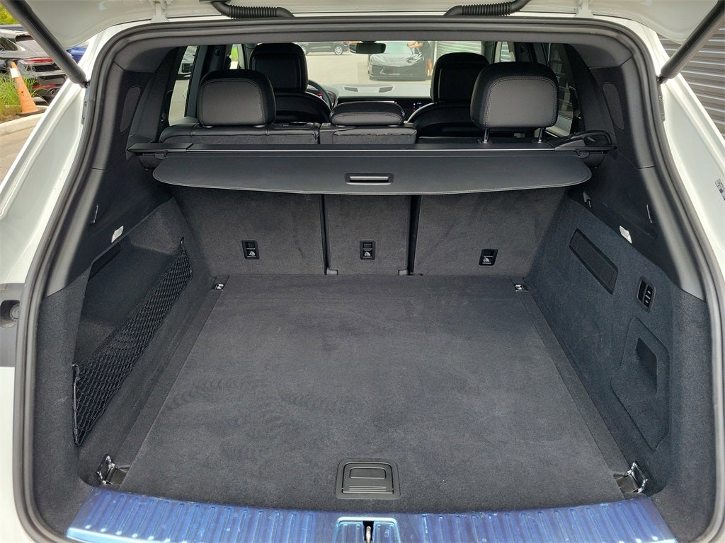 2025 Porsche Cayenne Base