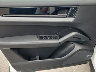 2025 Porsche Cayenne Base