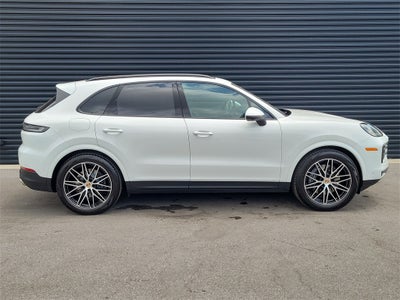 2025 Porsche Cayenne Base