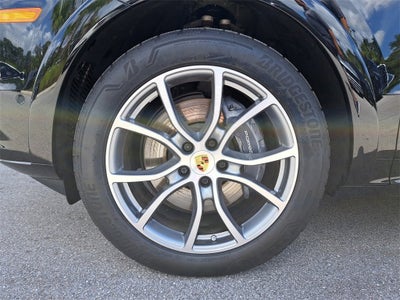2025 Porsche Cayenne Base