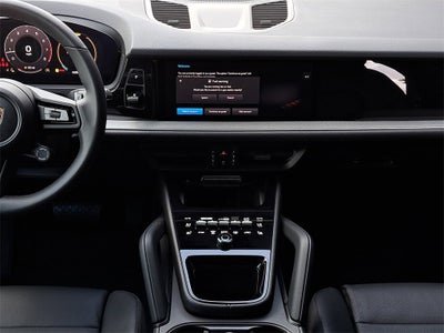 2025 Porsche Cayenne Base