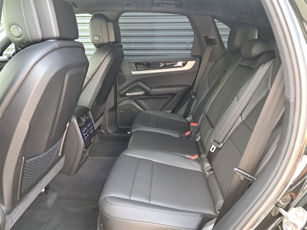 2025 Porsche Cayenne Base
