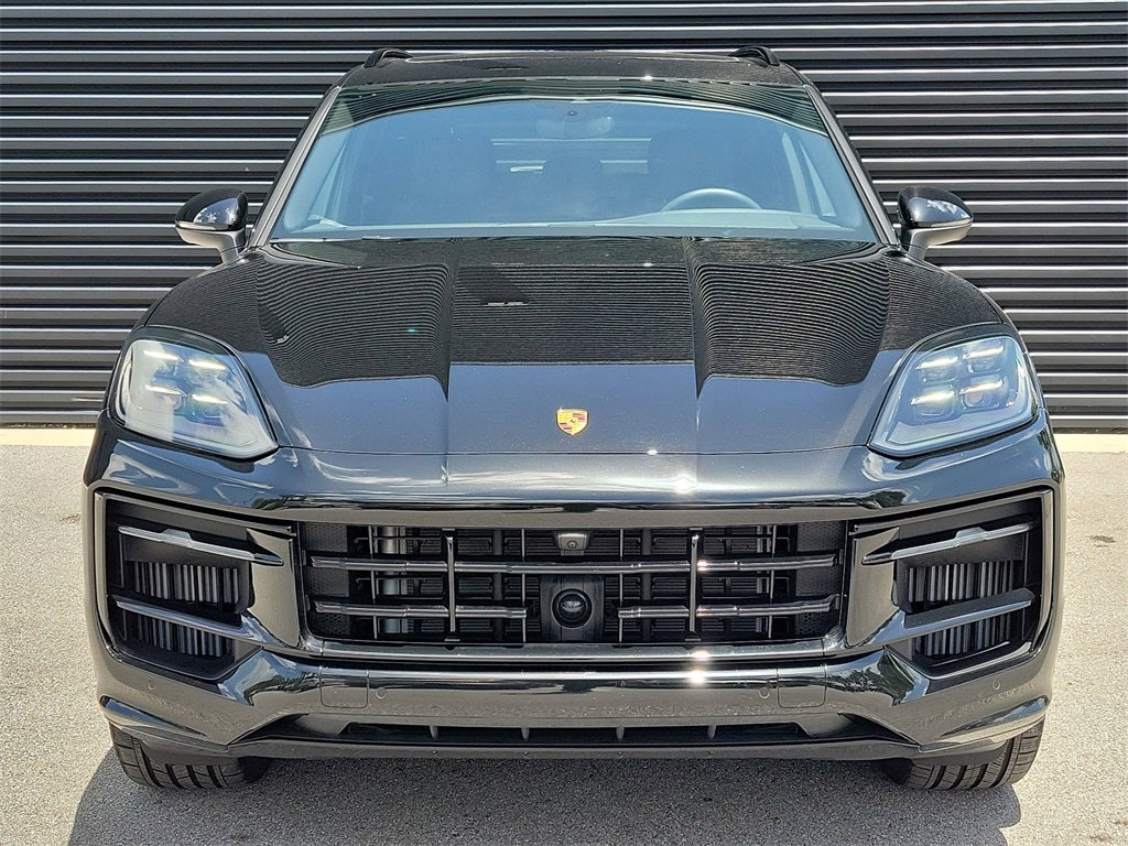 2025 Porsche Cayenne Base