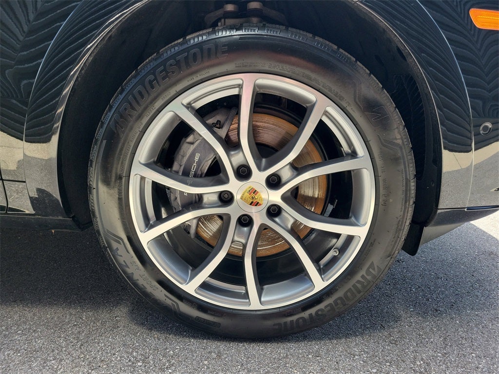 2025 Porsche Cayenne Base