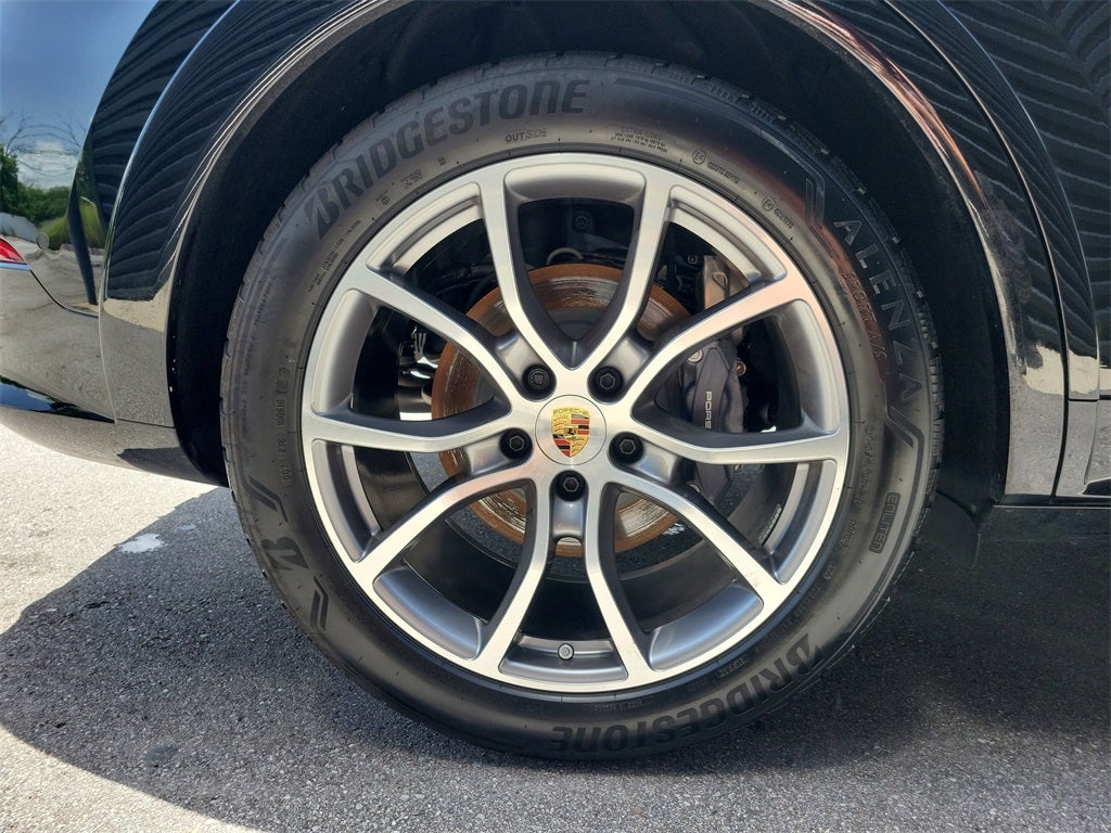 2025 Porsche Cayenne Base