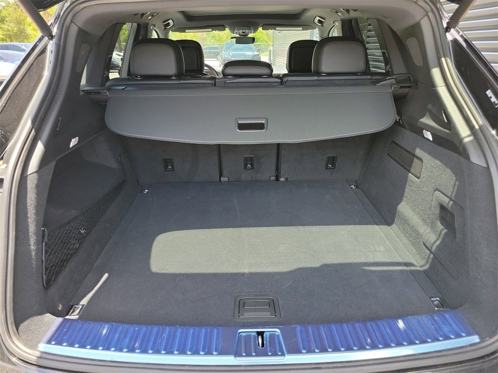 2025 Porsche Cayenne Base