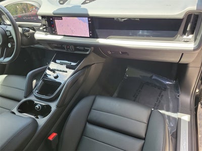 2025 Porsche Cayenne Base