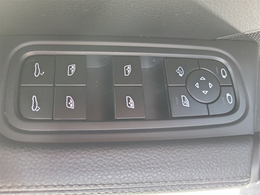 2025 Porsche Cayenne Base