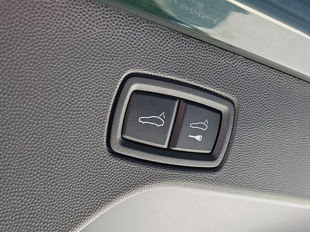 2026 Porsche Macan Electric 4