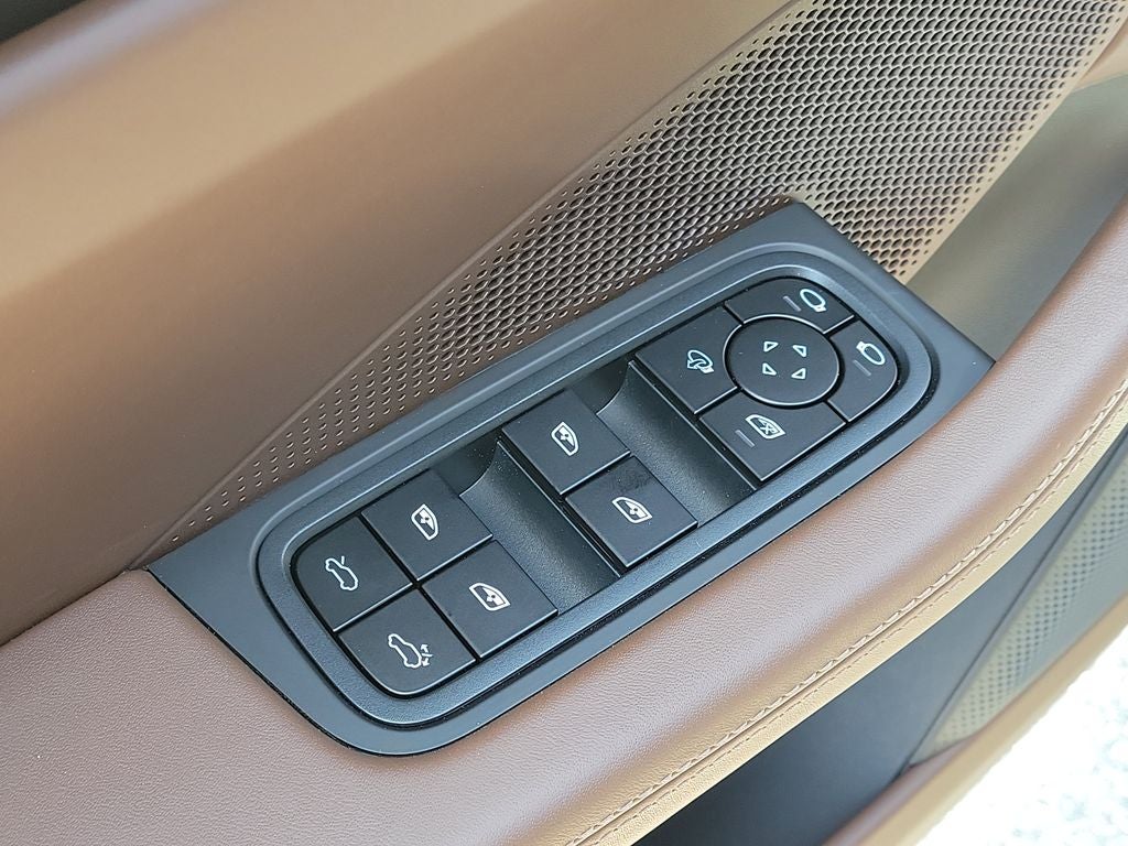 2026 Porsche Macan Electric 4