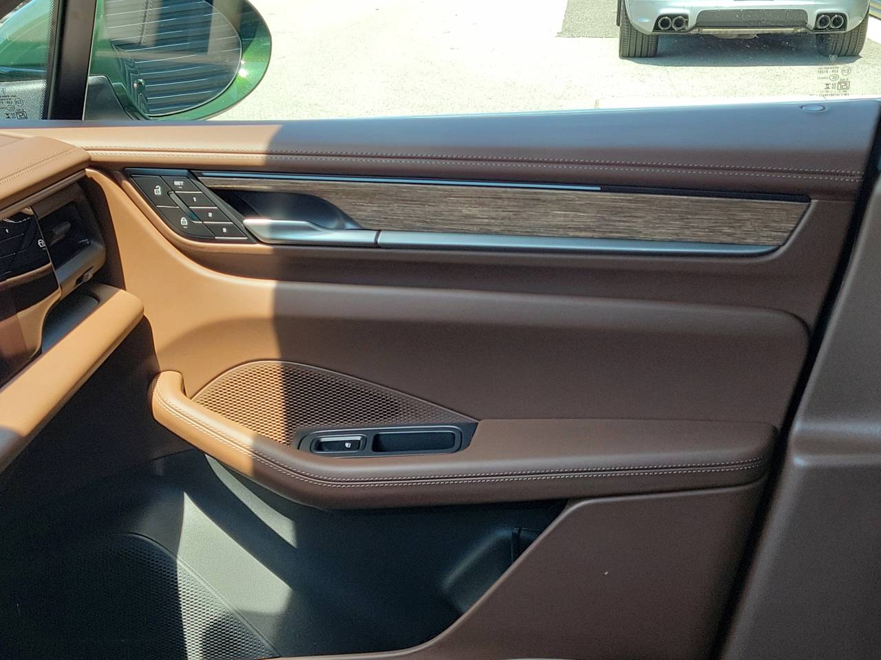 2026 Porsche Macan Electric 4